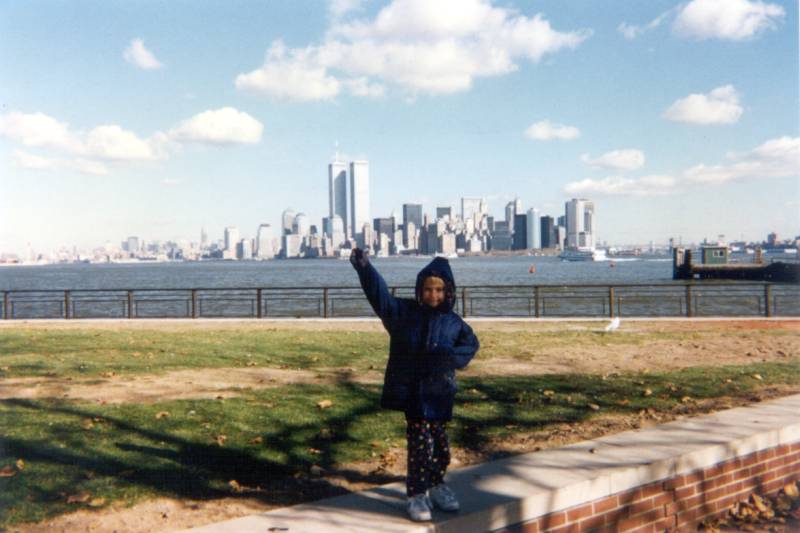Elizabeth Impersonating the Statue of Liberty