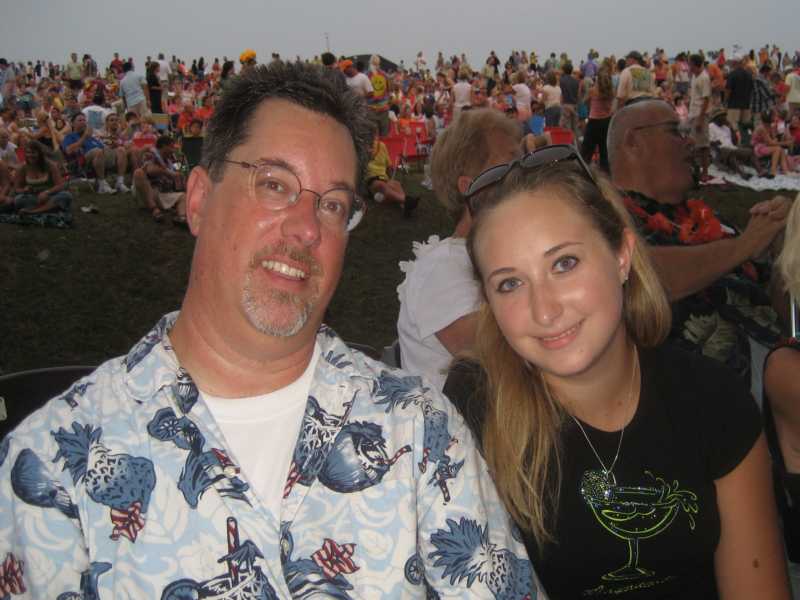 Scott & Lizzie @ Jimmy Buffett 2008