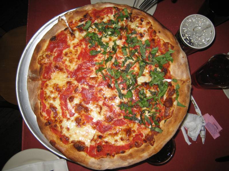 John's Pizza